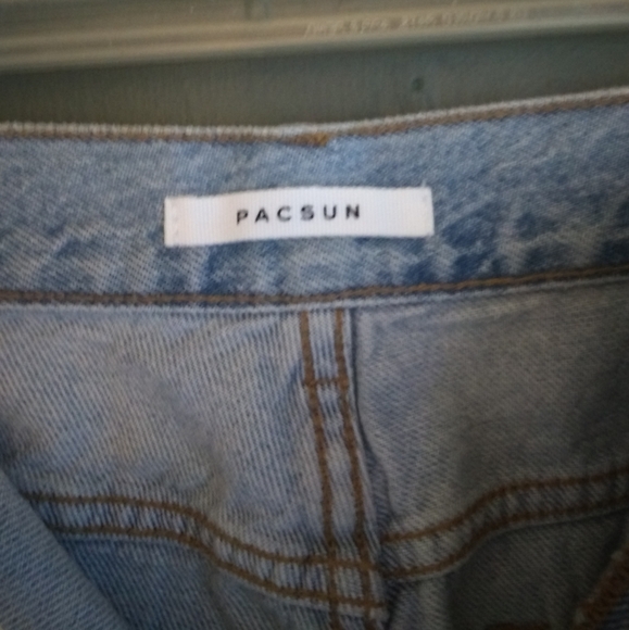 PACSUN Levi Jeans - Picture 4 of 6